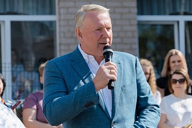 В школах Оренбуржья прозвенели Последние звонки 